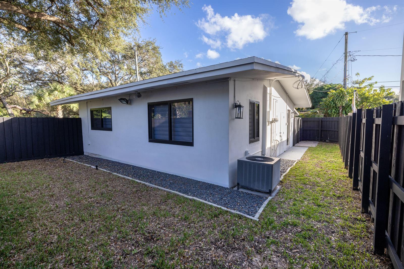 1341 SE 10th Avenue, Fort Lauderdale FL 33316 photo 4
