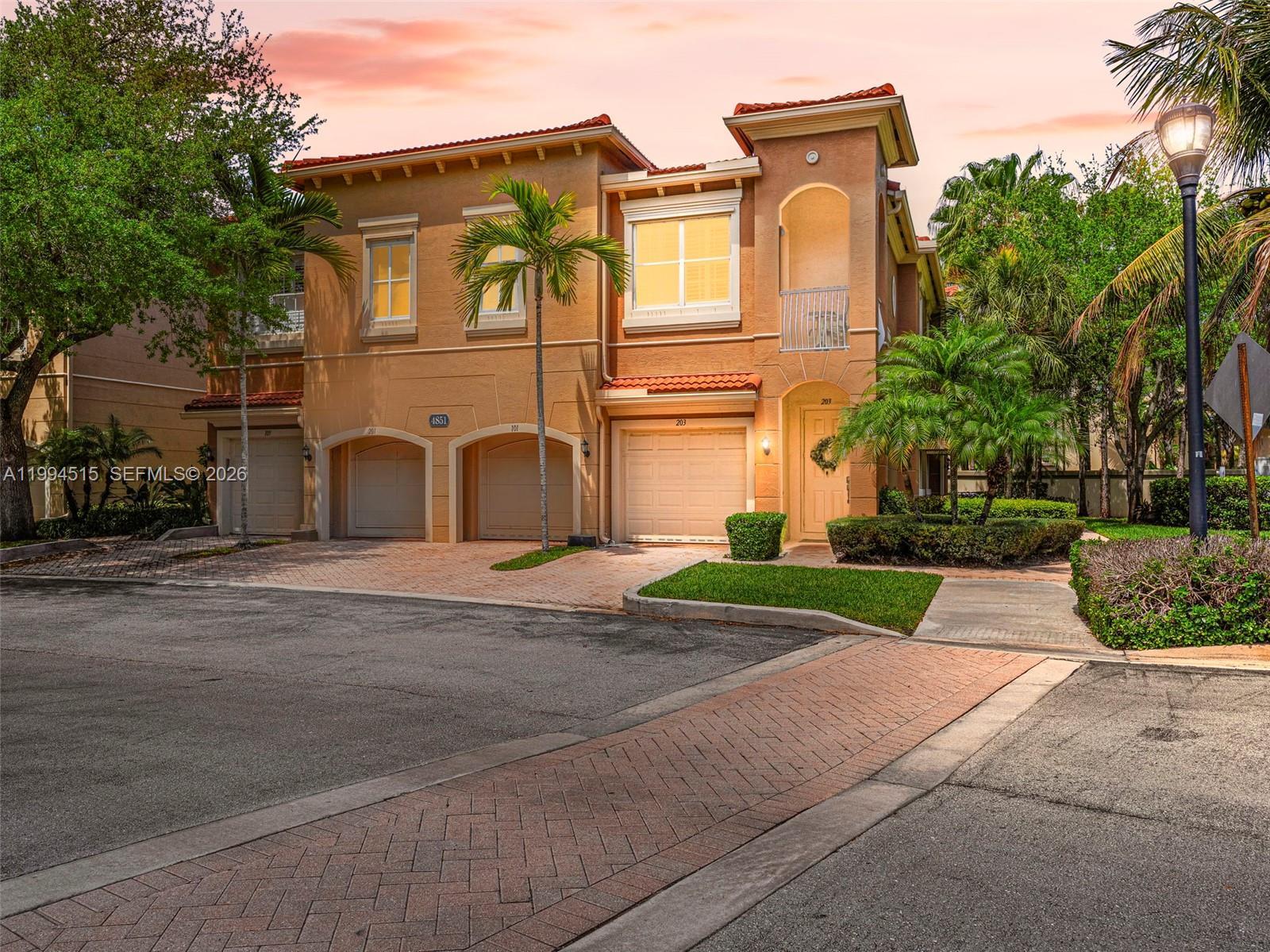 4851 Bonsai Cir # 101, Palm Beach Gardens FL 33418