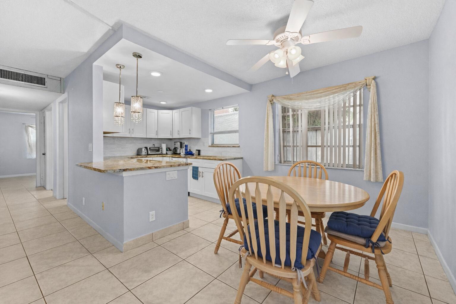 211 Piedmont E, Delray Beach FL 33484 photo 4