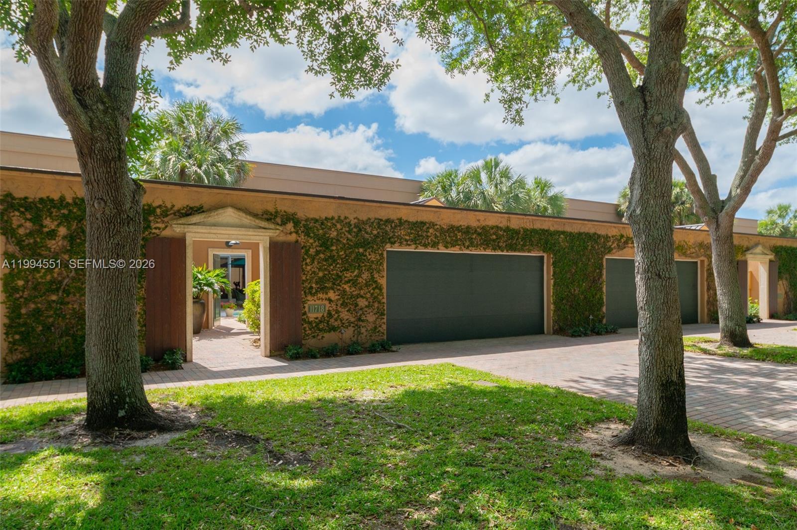 11718 SE Florida Ave, Hobe Sound FL 33455 photo 2