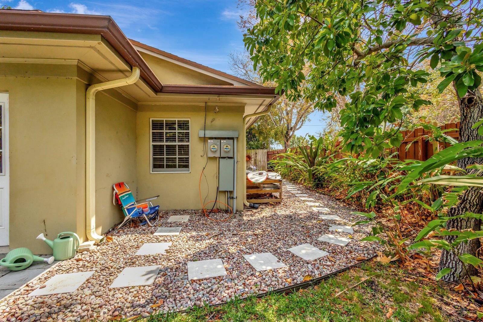227 NE 12th Street # 1, Delray Beach FL 33444 photo 5
