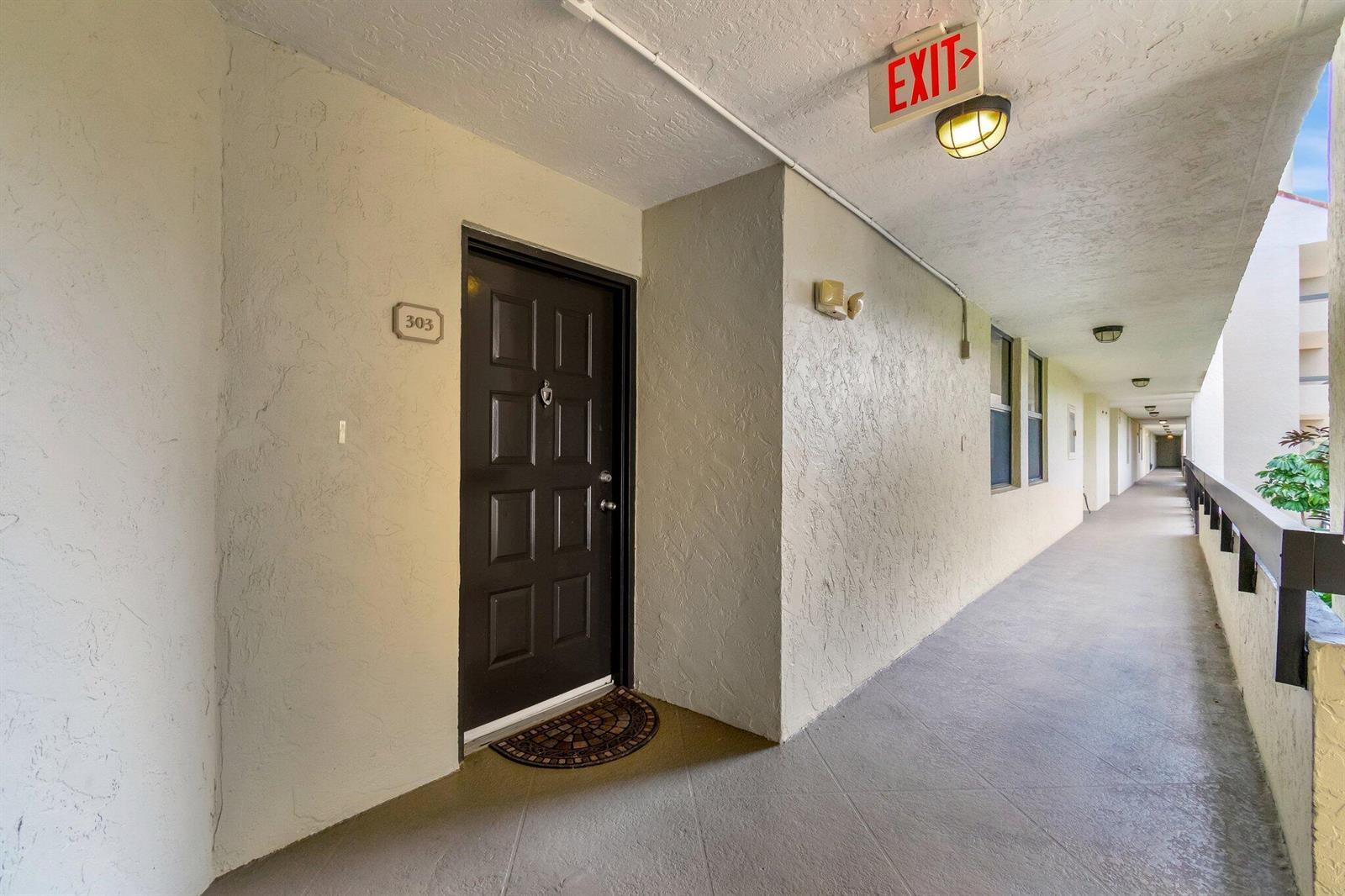 1915 Lavers Circle # 303, Delray Beach FL 33444 photo 2