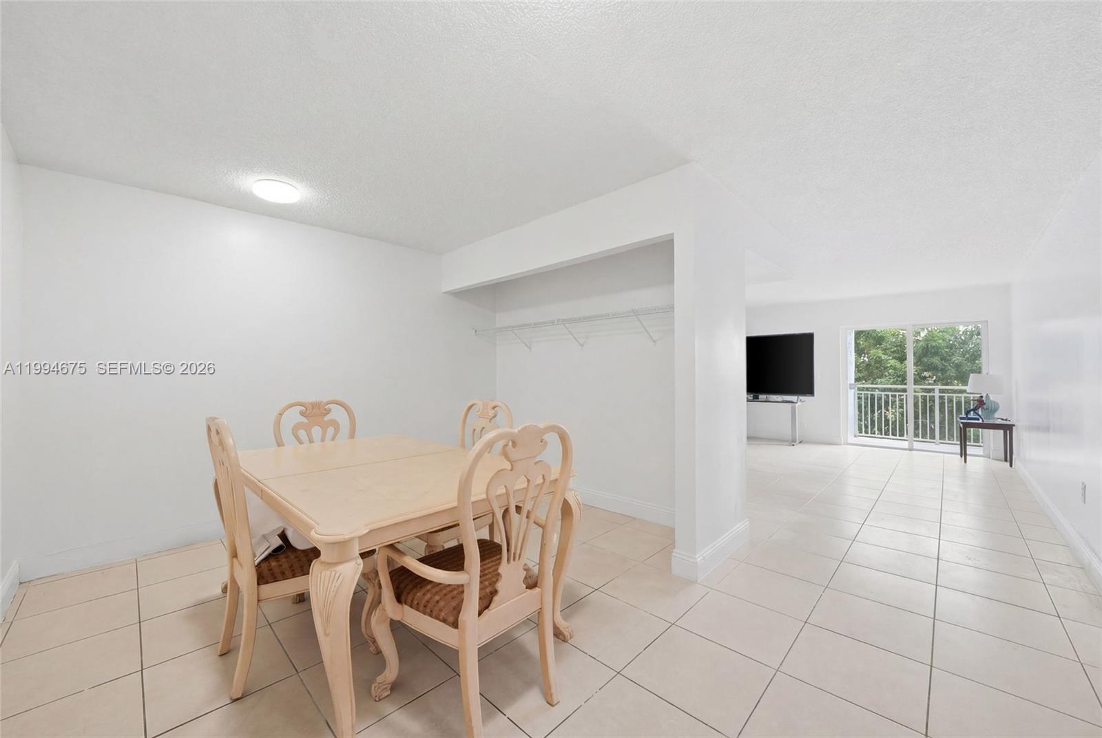 9375 Fontainebleau Blvd # L301, Miami FL 33172 photo 5