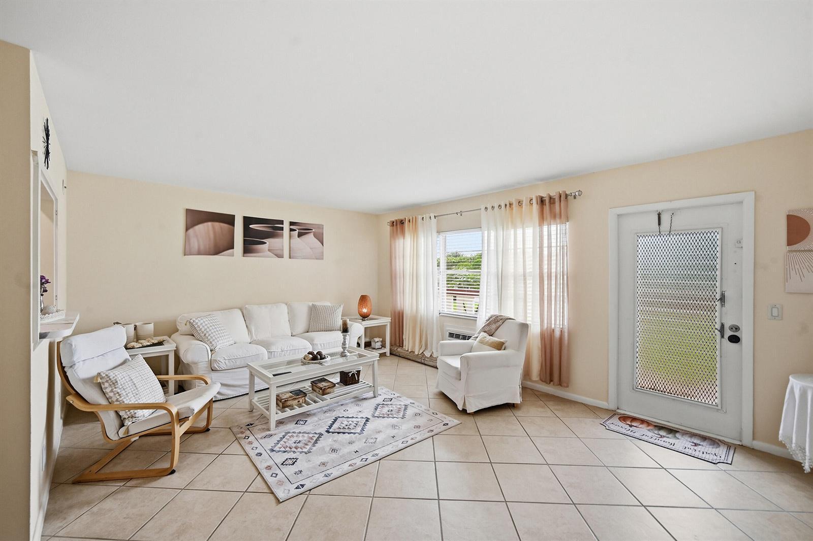 314 Brighton # H, Boca Raton FL 33434 photo 4