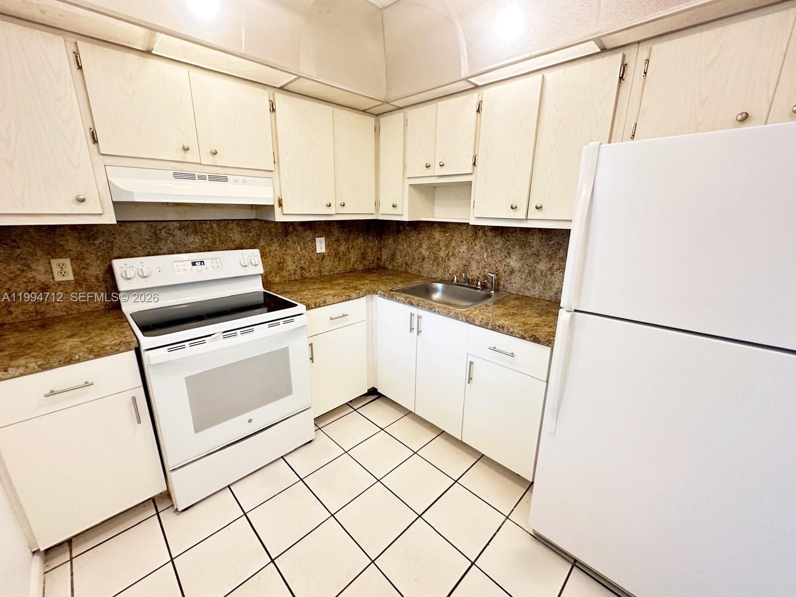 15600 NW 7th Ave # 606, Miami FL 33169 photo 3