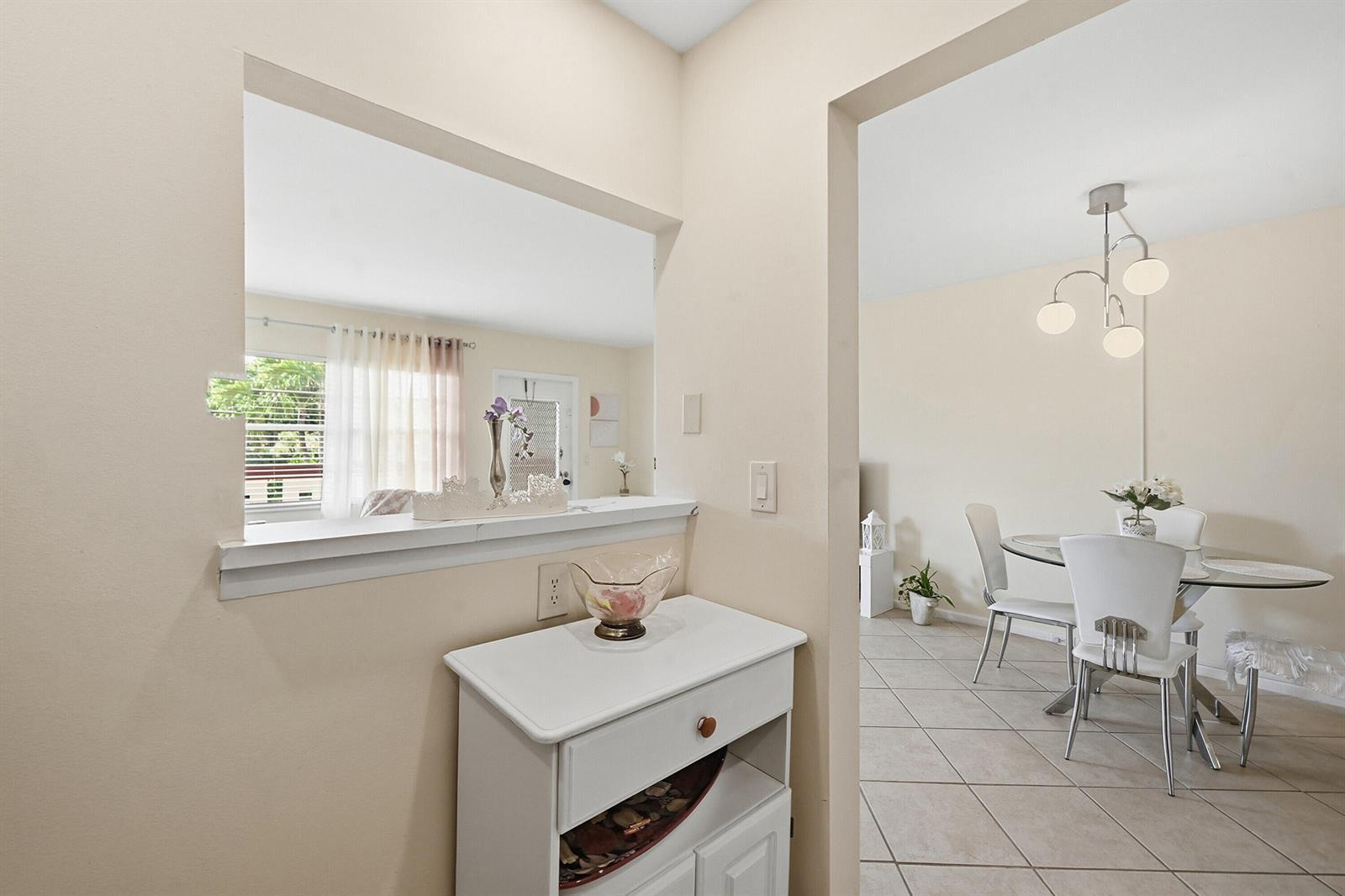 314 Brighton # H, Boca Raton FL 33434 photo 3