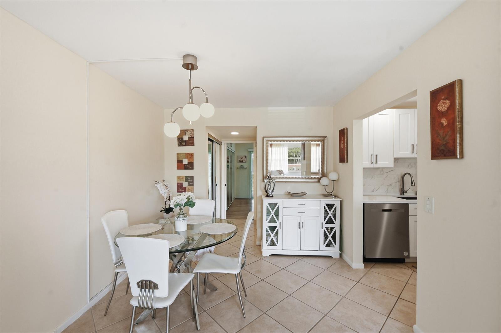 314 Brighton # H, Boca Raton FL 33434 photo 4