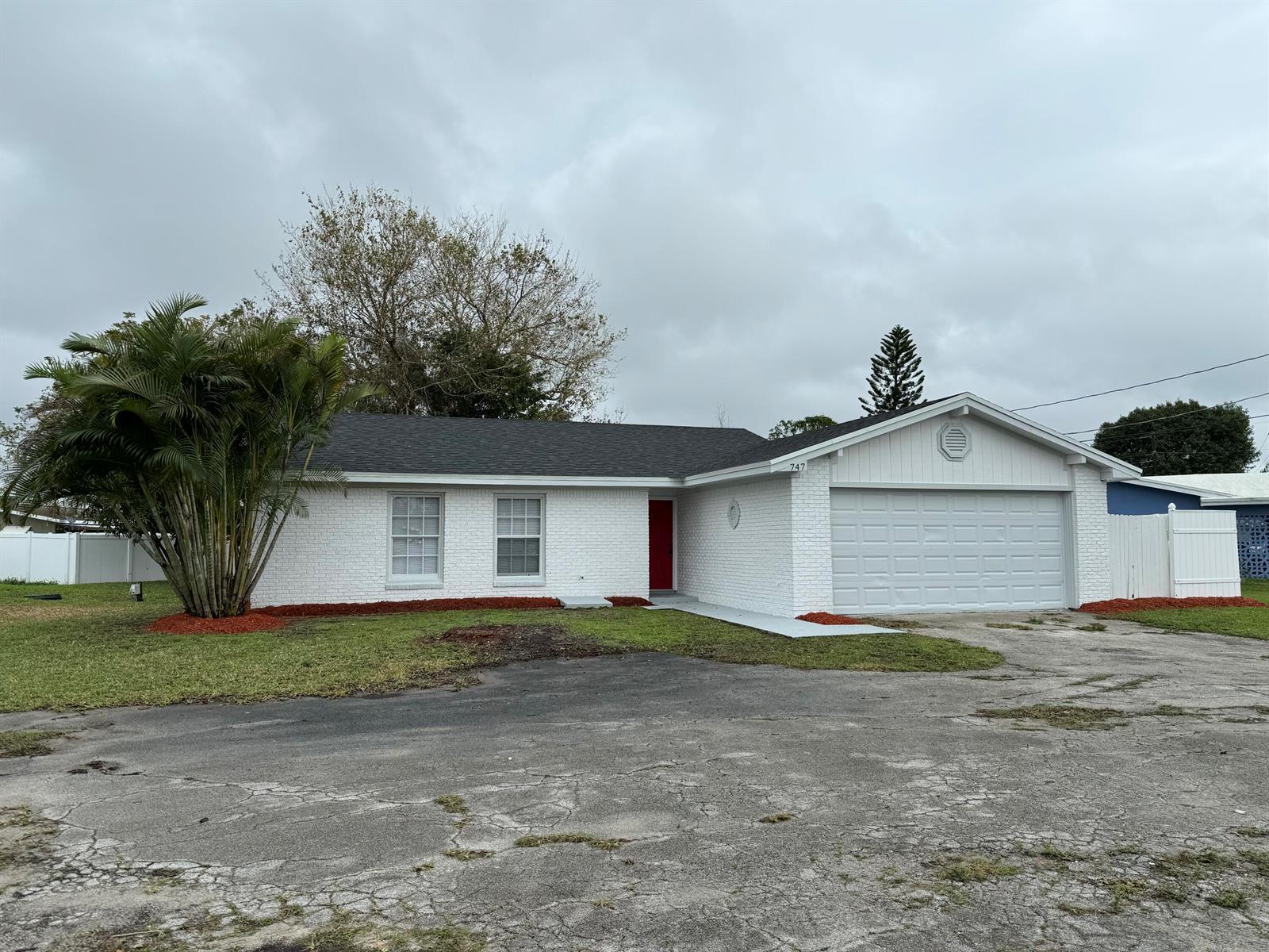 747 E Prima Vista Boulevard, Port St. Lucie FL 34952