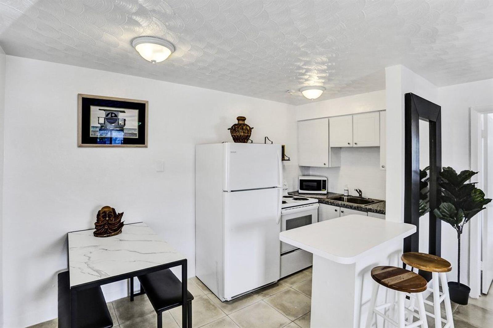 820 NE 16th Avenue # 9, Fort Lauderdale FL 33304 photo 2