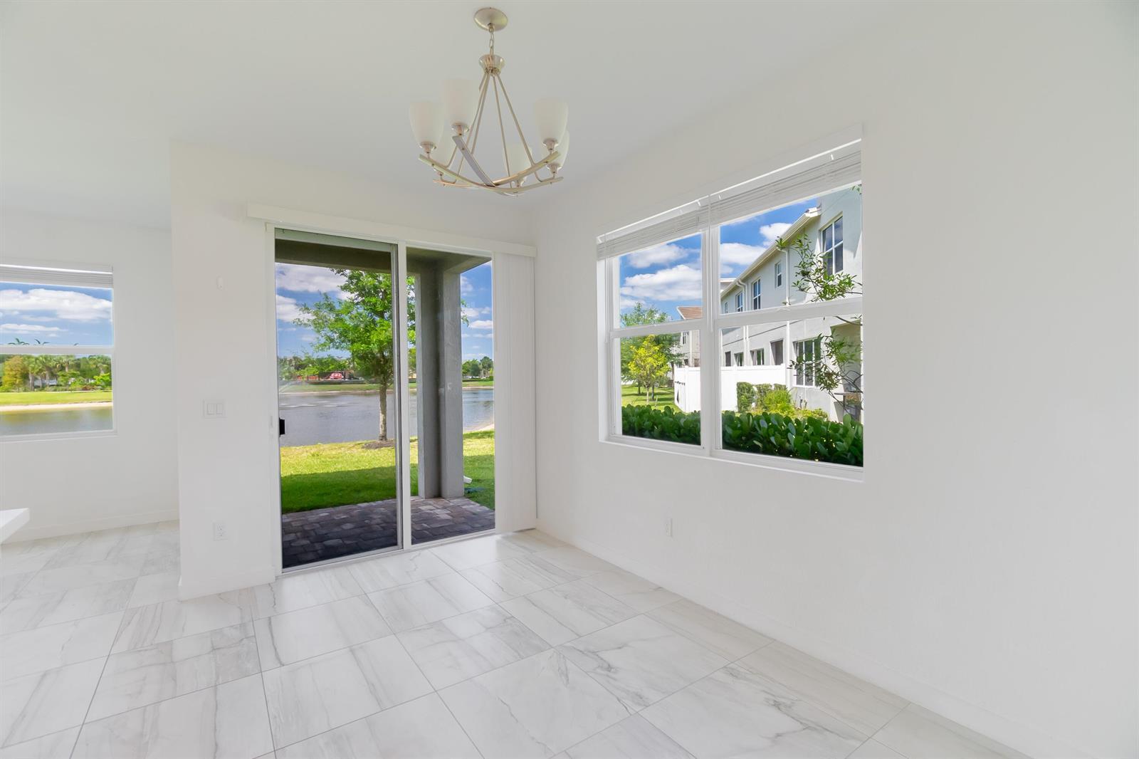 8618 Via Mar, Lake Worth FL 33467 photo 5