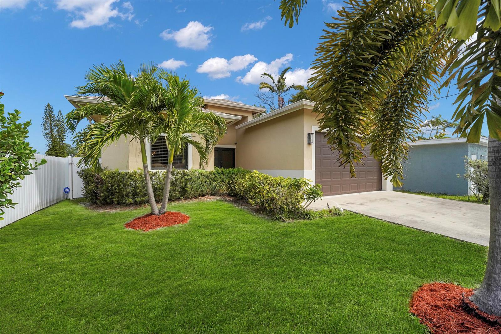 4105 SW 23rd Street, West Park FL 33023 photo 5