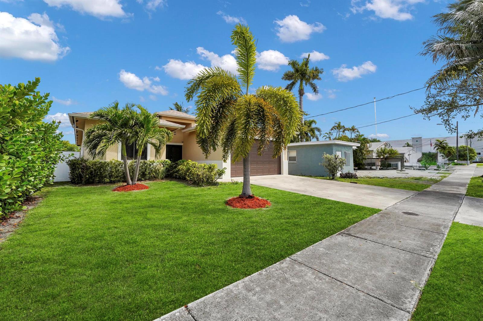 4105 SW 23rd Street, West Park FL 33023 photo 4