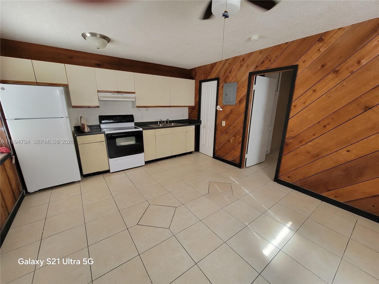 305 S Ocean Dr # 4, Fort Pierce FL 34949 photo 3