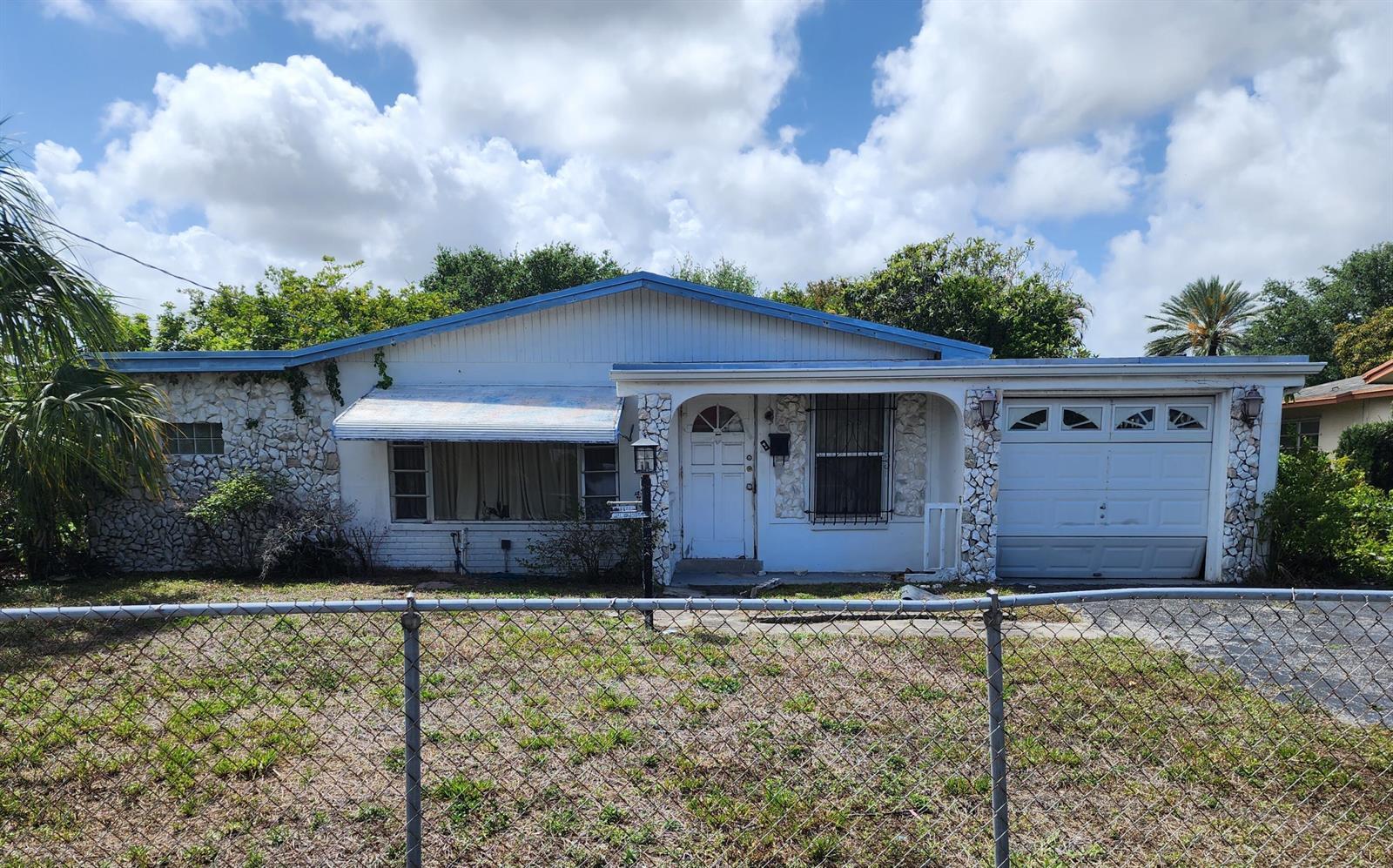 1861 NW 7th Terrace W, Pompano Beach FL 33060