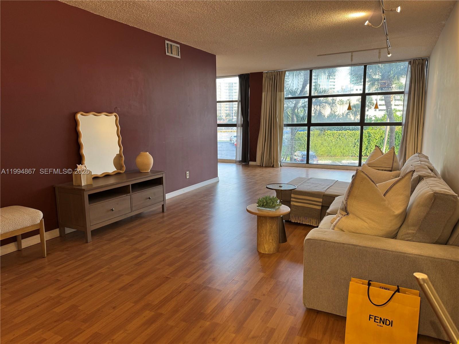 600 Parkview Dr # 222, Hallandale Beach FL 33009 photo 4