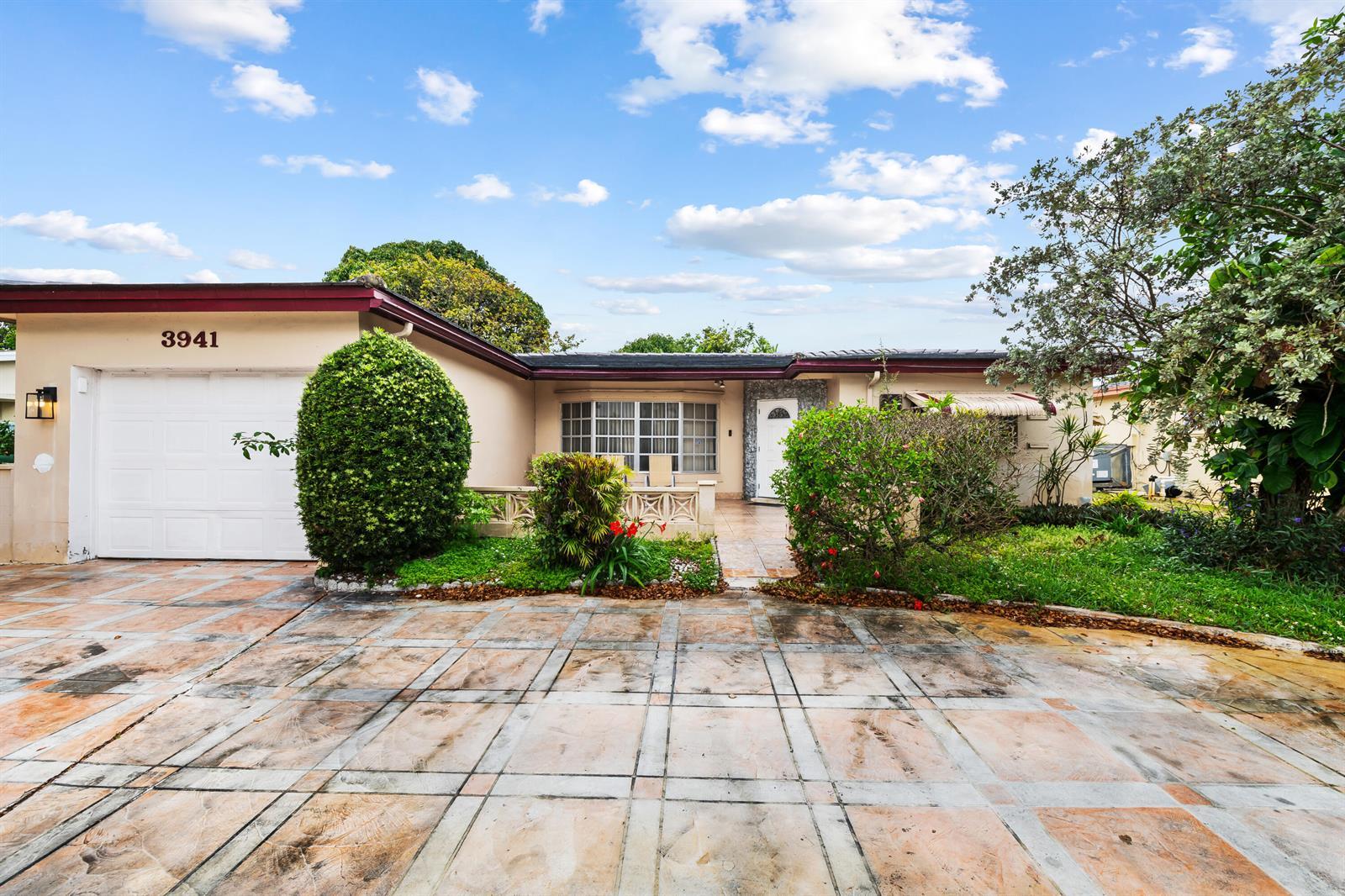 3941 NW 46th Avenue, Fort Lauderdale FL 33319 photo 2