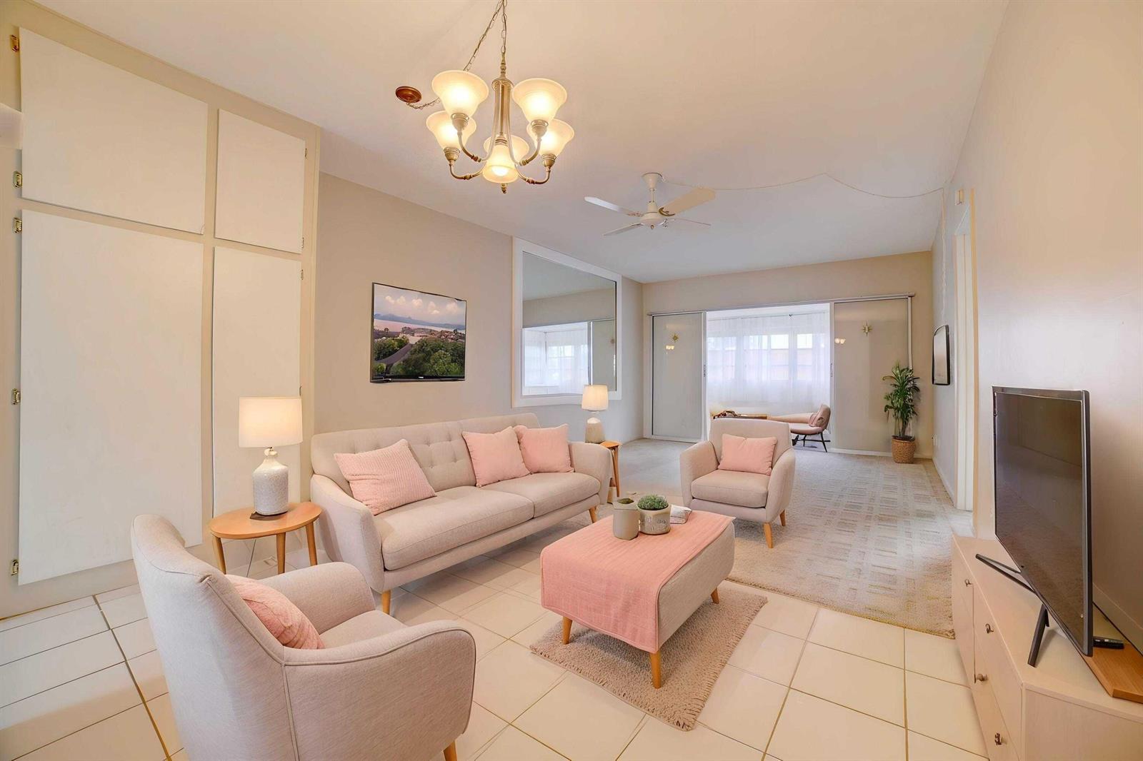 1117 Lake Terrace # 210, Boynton Beach FL 33426