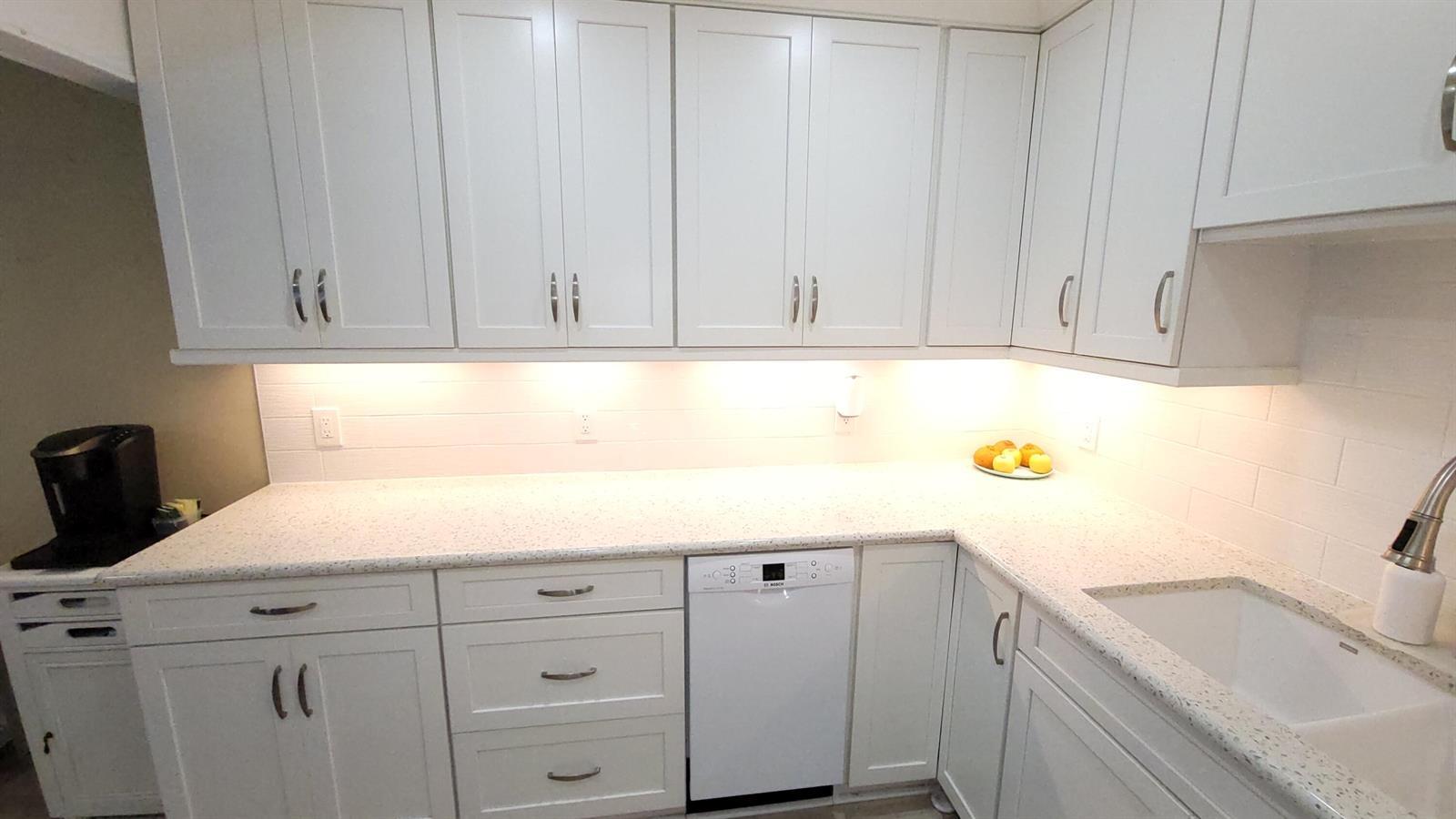 34 Somerset B, West Palm Beach FL 33417 photo 4