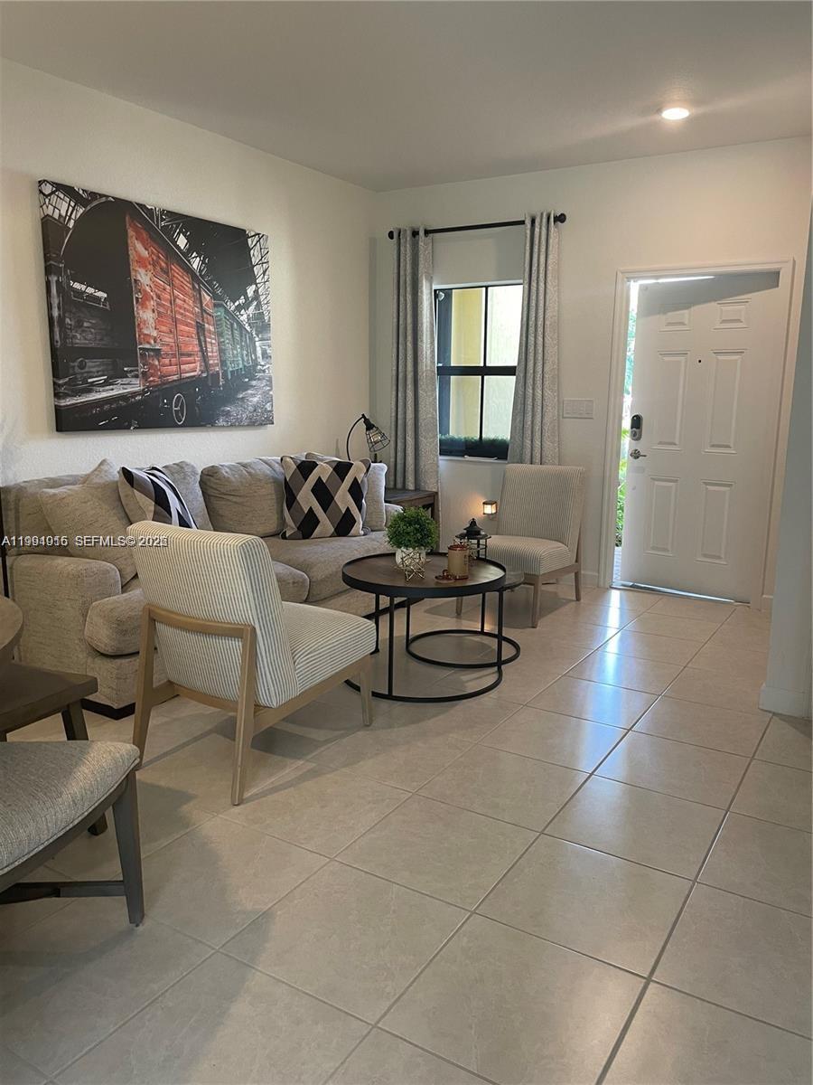 4706 Santa Cruz Way, Davie FL 33314 photo 4