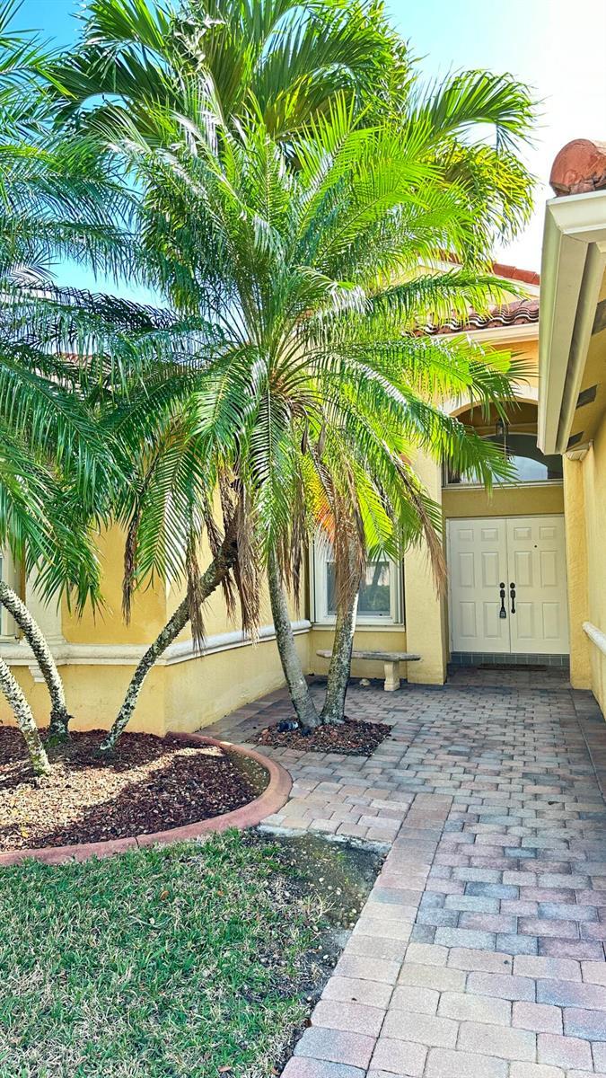 19010 SW 10th Street, Pembroke Pines FL 33029 photo 5
