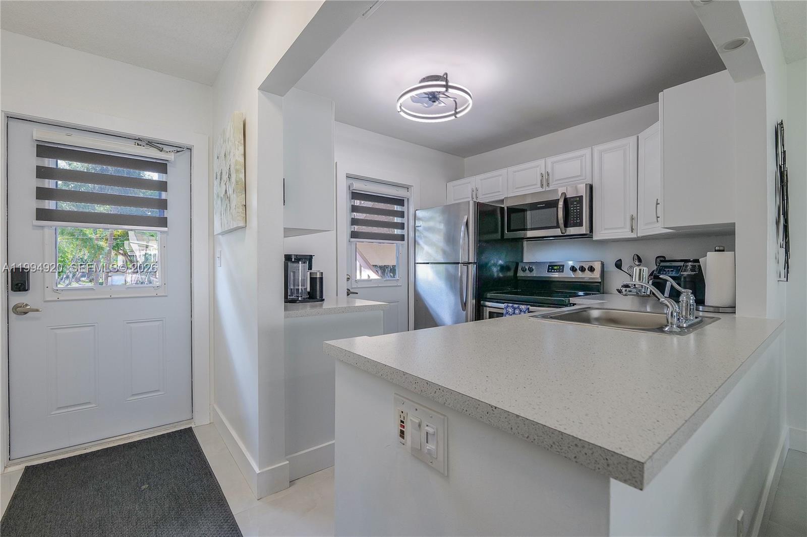 4701 NW 34th St # 502, Lauderdale Lakes FL 33319 photo 5