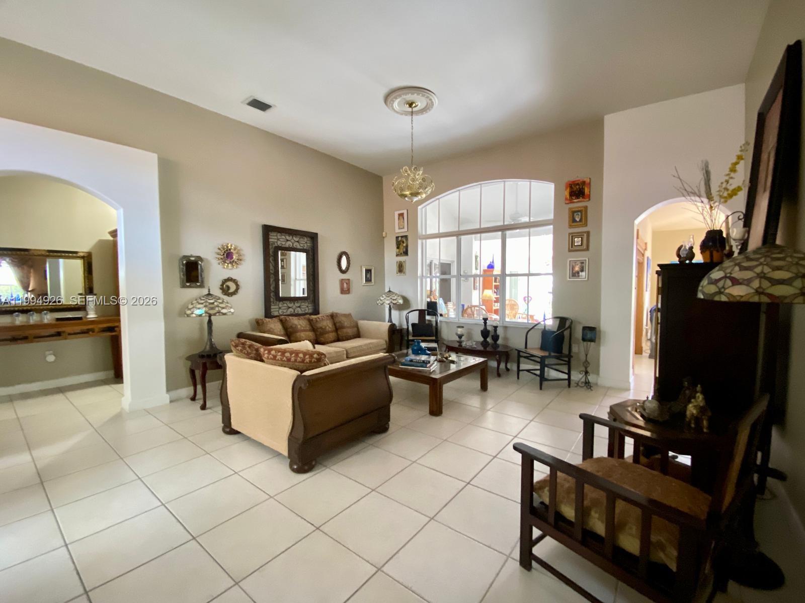 656 NW 129th Pl, Miami FL 33182 photo 5