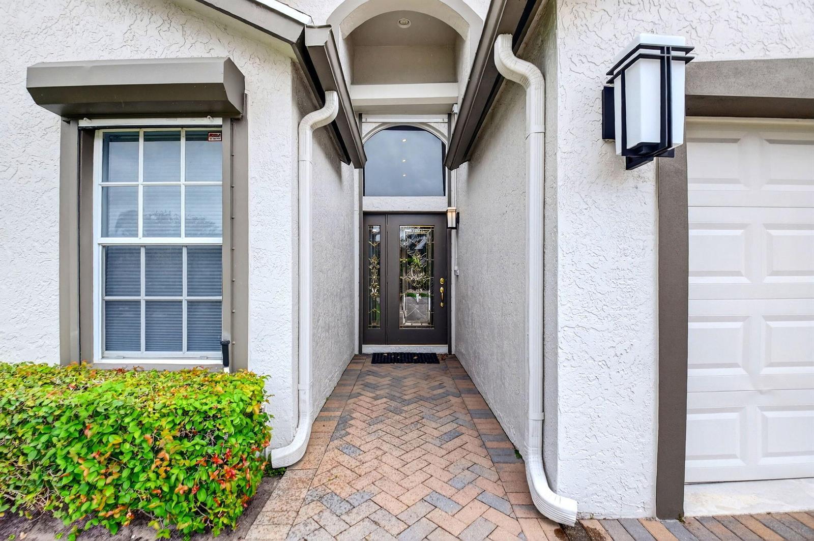 5067 Robino Circle, West Palm Beach FL 33417 photo 2