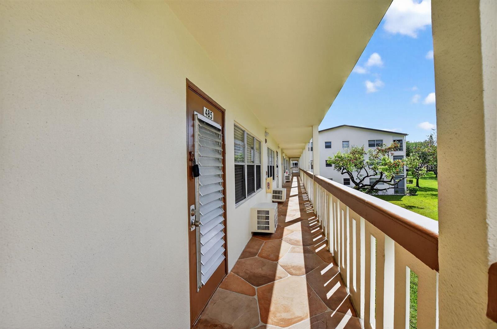 485 Mansfield L, Boca Raton FL 33434 photo 2