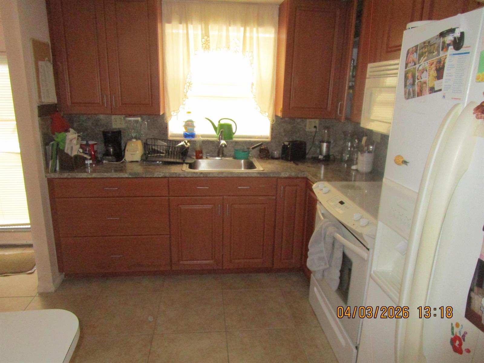 9401 Sunrise Lakes Boulevard # 308, Sunrise FL 33322 photo 4