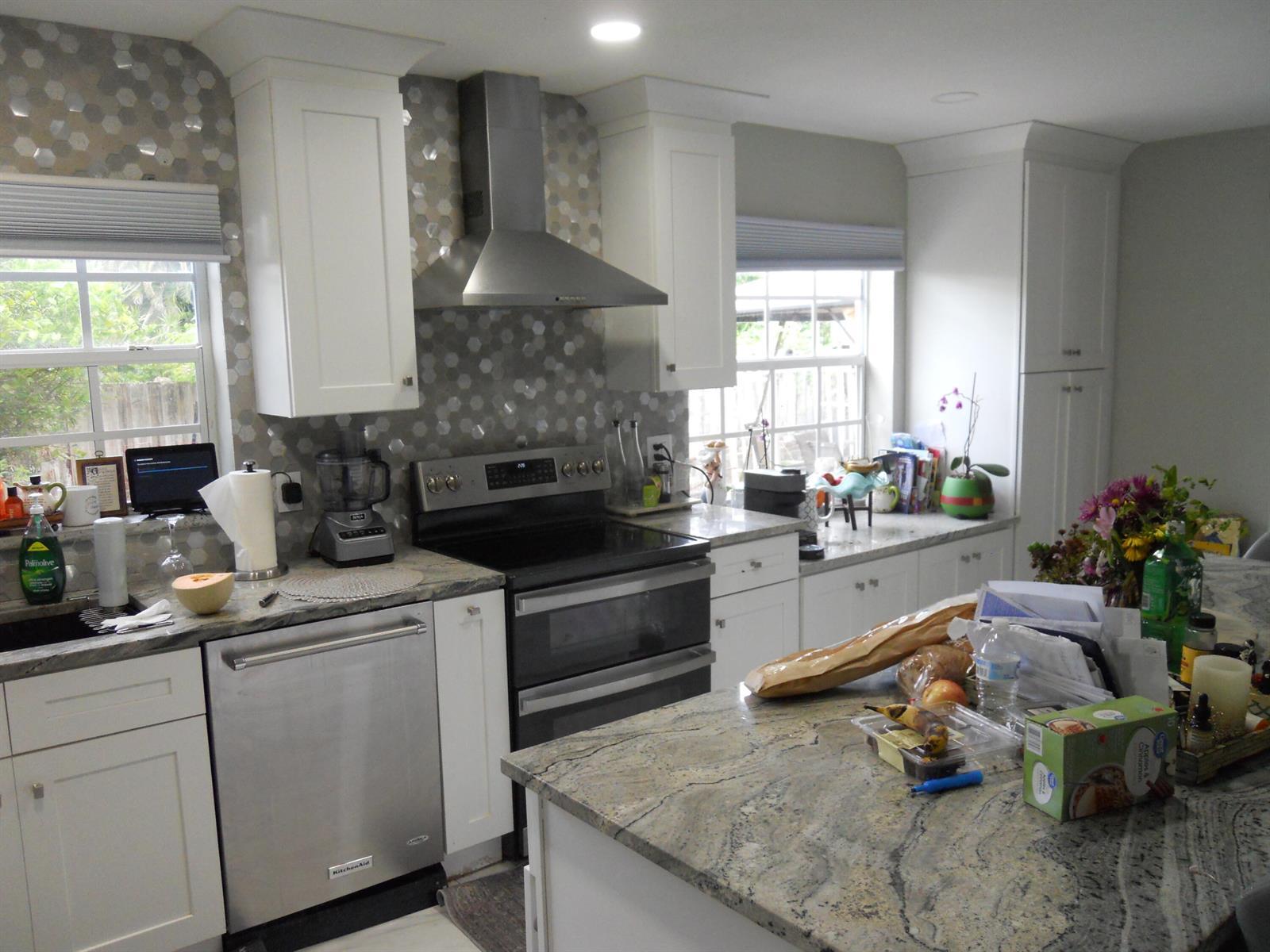 2755 NW 84th Avenue, Coral Springs FL 33065 photo 3