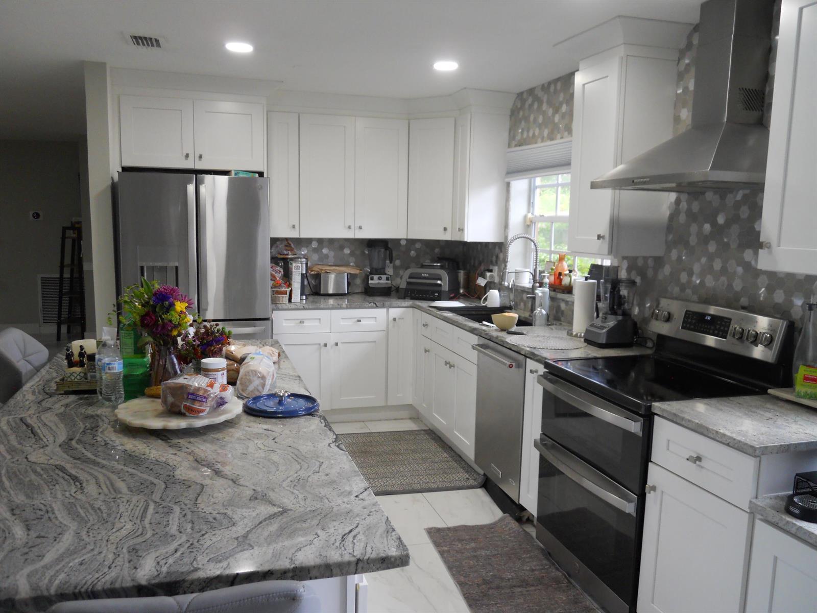 2755 NW 84th Avenue, Coral Springs FL 33065 photo 4