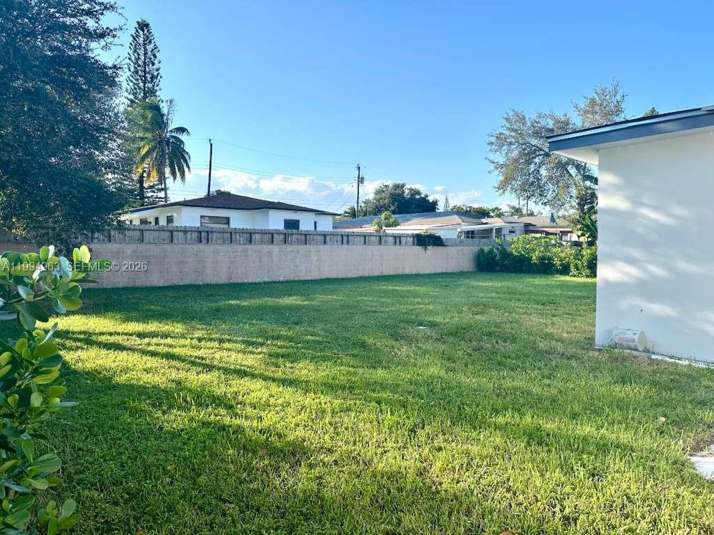 628 SW 6th Ave, Hallandale Beach FL 33009 photo 5