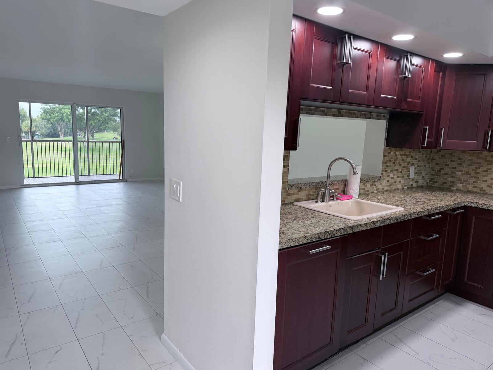 1200 SW 125th Avenue # L, Pembroke Pines FL 33027 photo 5