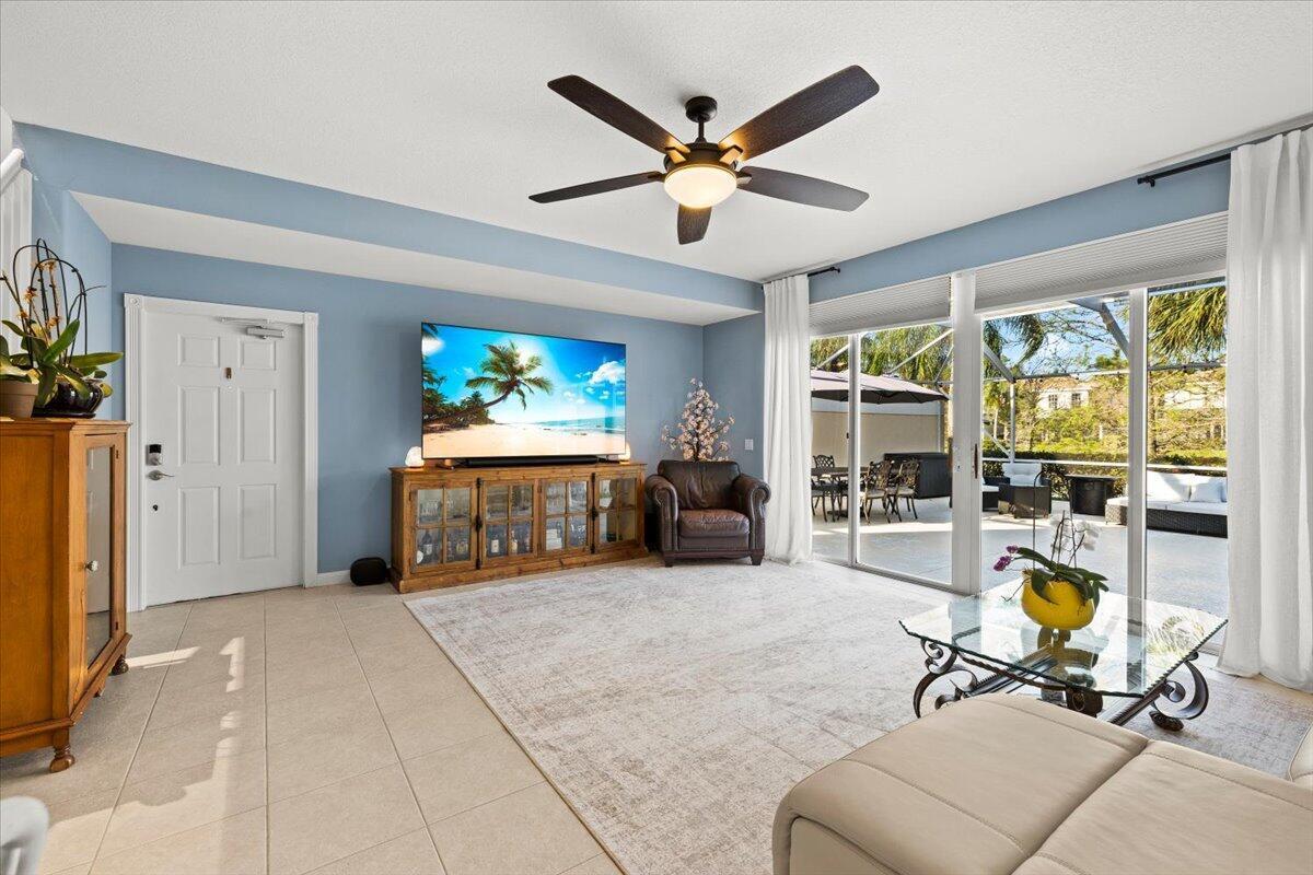 142 Santa Barbara Way, Palm Beach Gardens FL 33410 photo 5