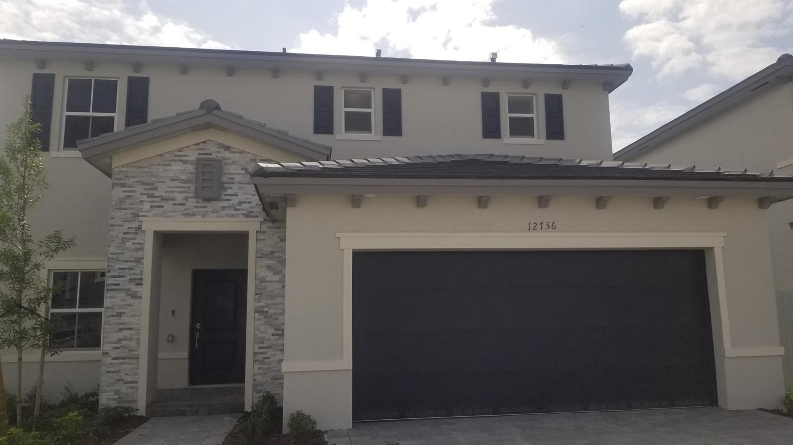 12736 SW 211th Street, Miami FL 33177 photo 2