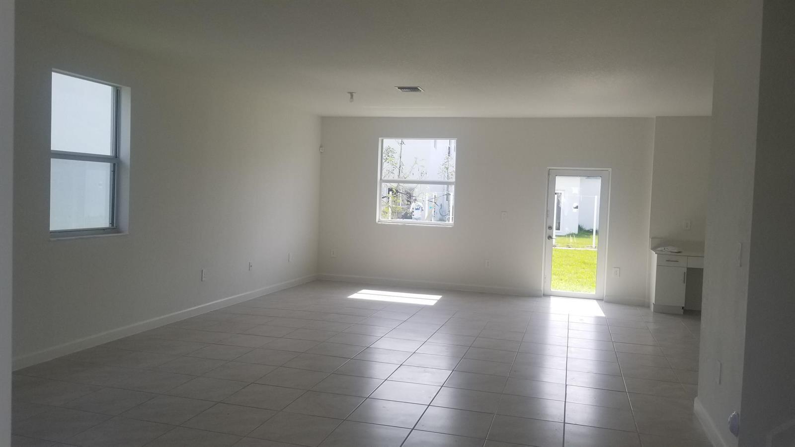 12736 SW 211th Street, Miami FL 33177 photo 3