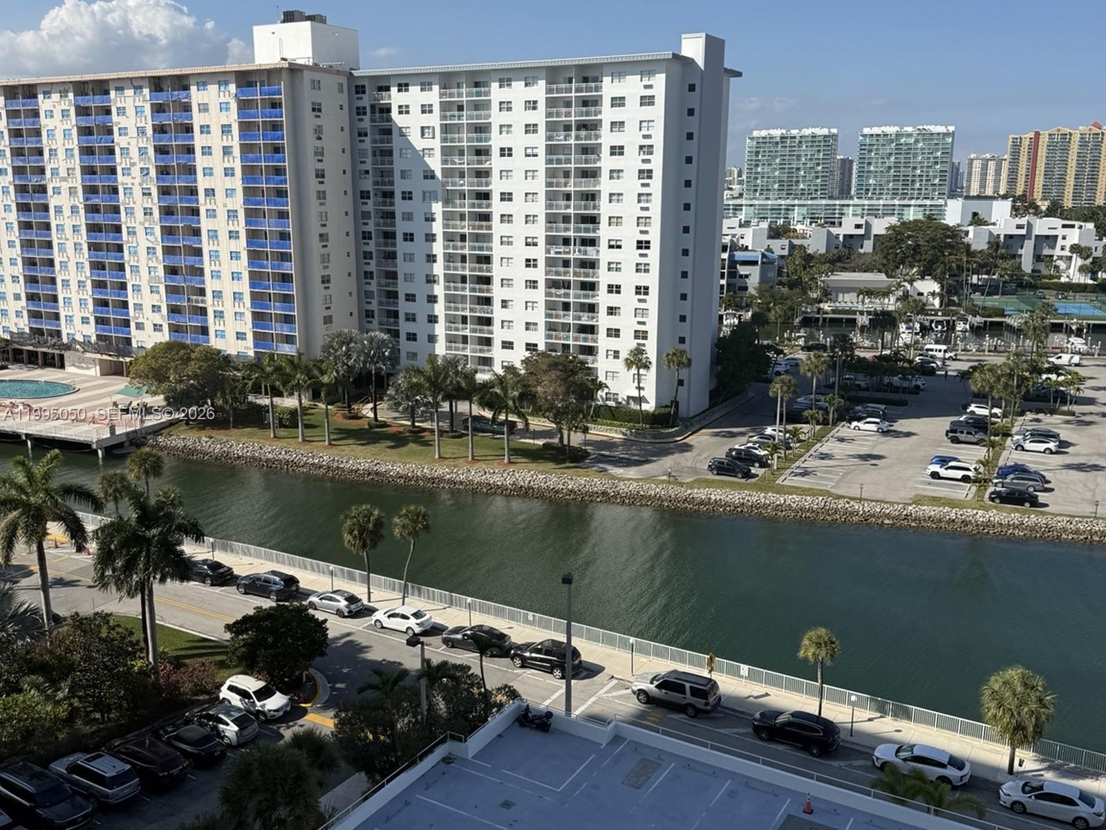 500 Bayview Dr # 1031, Sunny Isles Beach FL 33160 photo 5