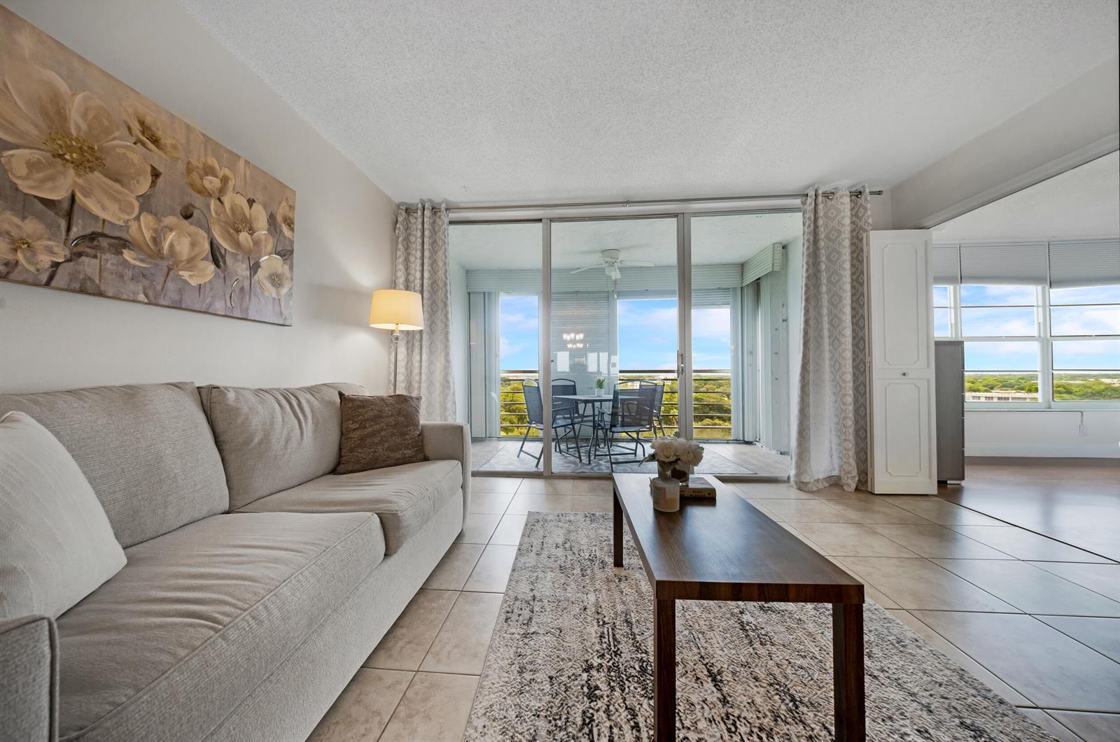 575 Oaks Lane # 1009, Pompano Beach FL 33069 photo 2
