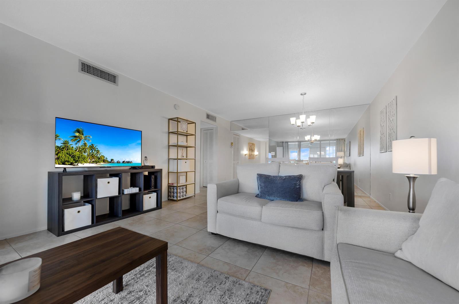575 Oaks Lane # 1009, Pompano Beach FL 33069 photo 3