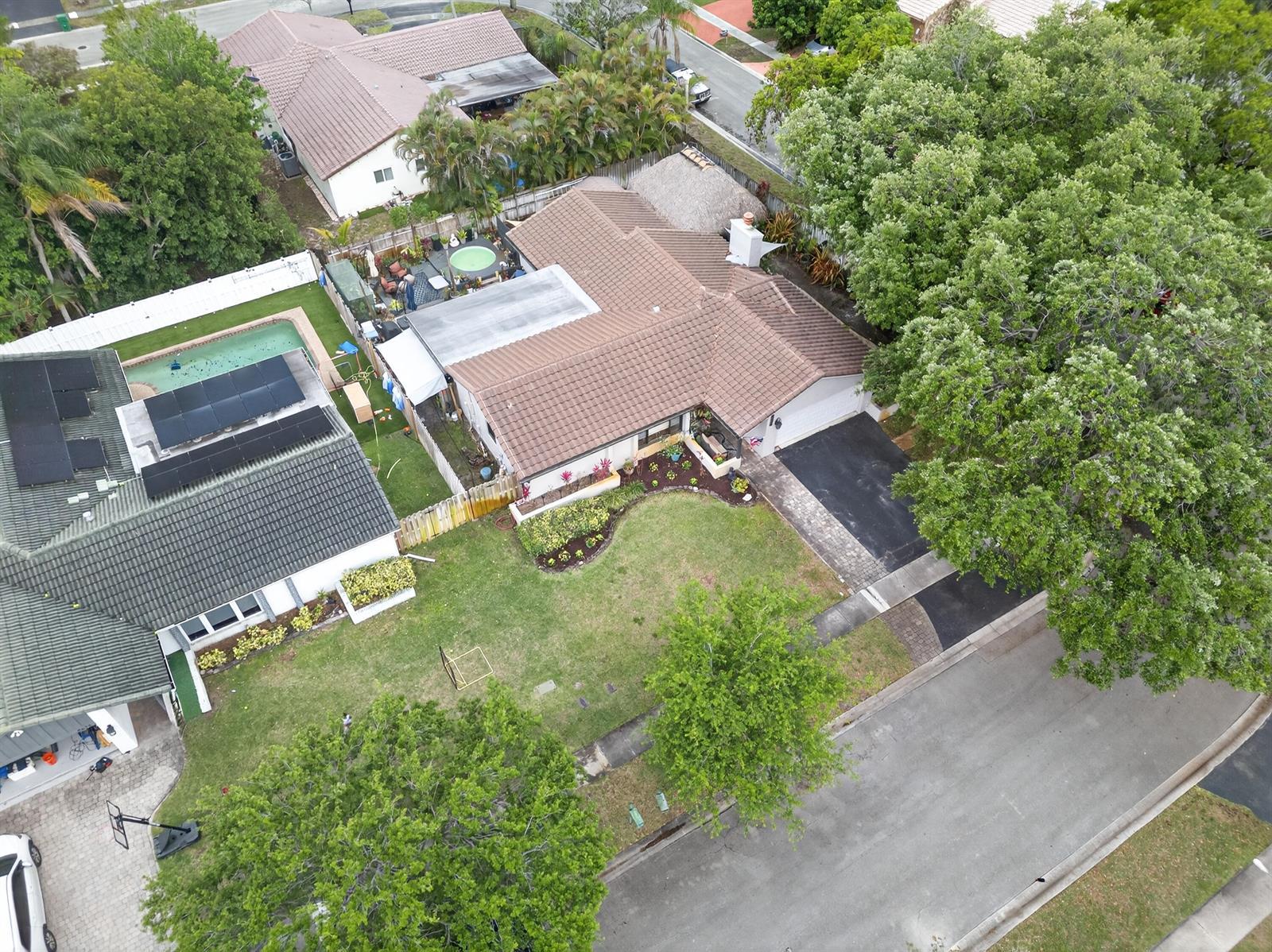 9696 NW 28th Place, Coral Springs FL 33065 photo 2