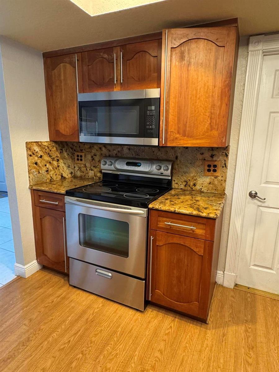 2180 NW 93rd Avenue, Pembroke Pines FL 33024 photo 5