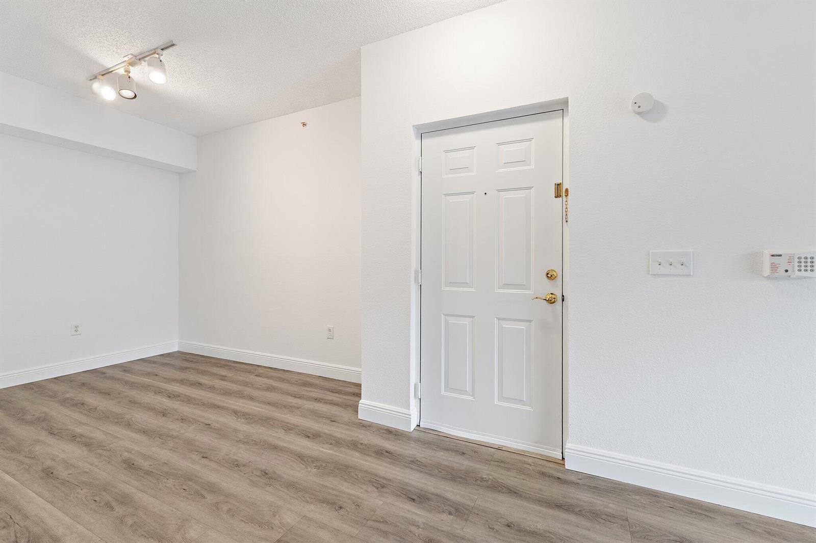 2730 Anzio Court # 106, Palm Beach Gardens FL 33410 photo 4
