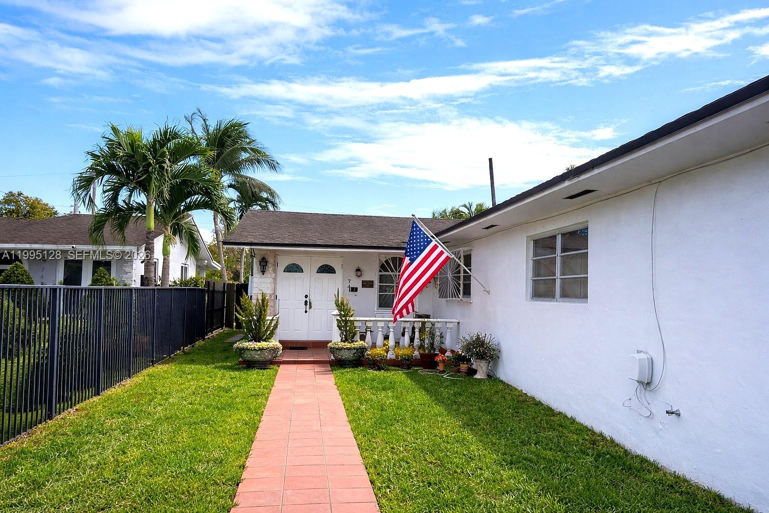 7440 SW 22nd St # 1, Miami FL 33155