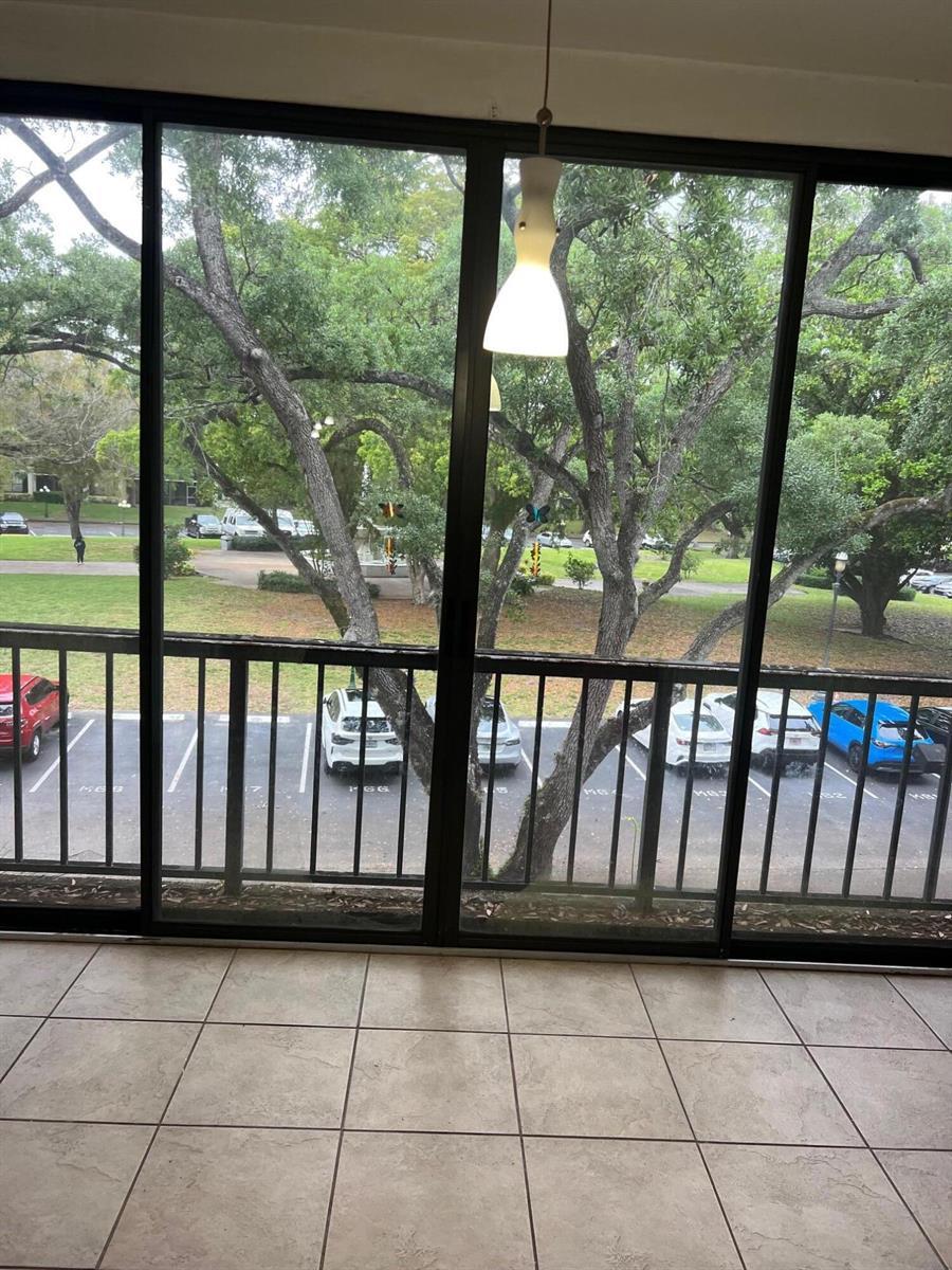 3660 Inverrary Drive # 3c, Lauderhill FL 33319