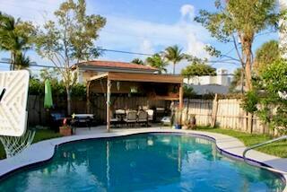 237 Wenonah Place, West Palm Beach FL 33405 photo 2