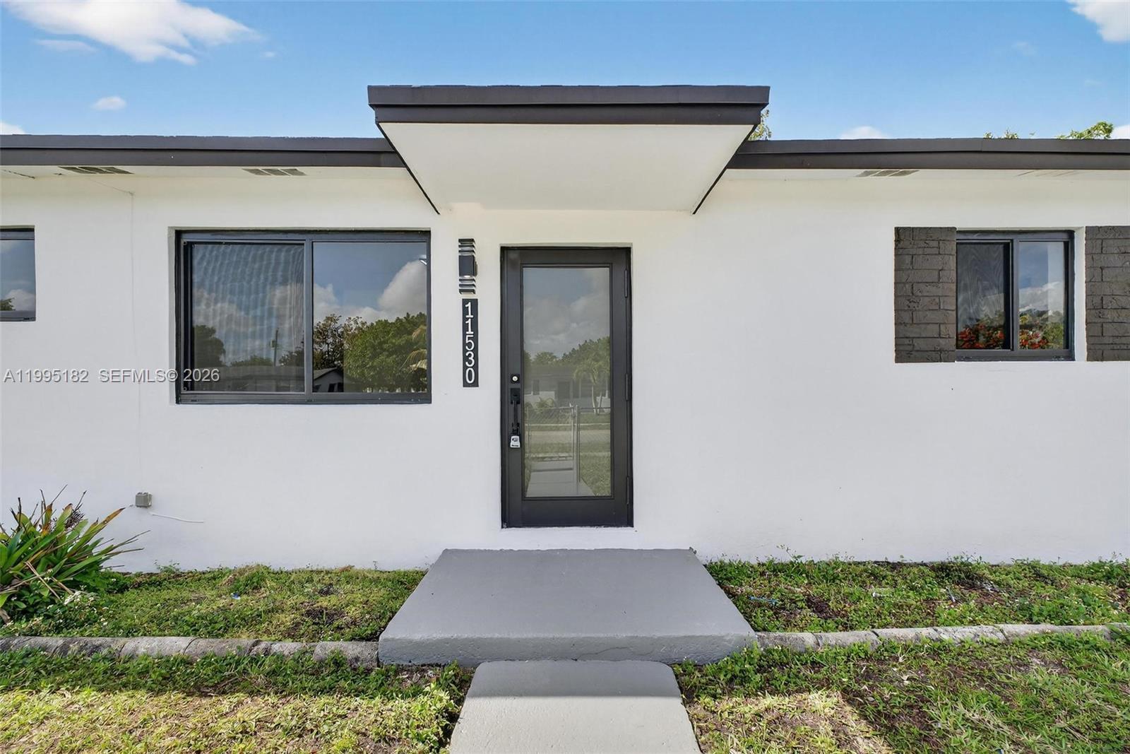 11530 SW 138th St, Miami FL 33176 photo 2