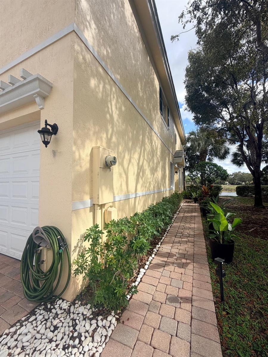 7644 Foxcroft Lane # 7644, Davie FL 33328 photo 2