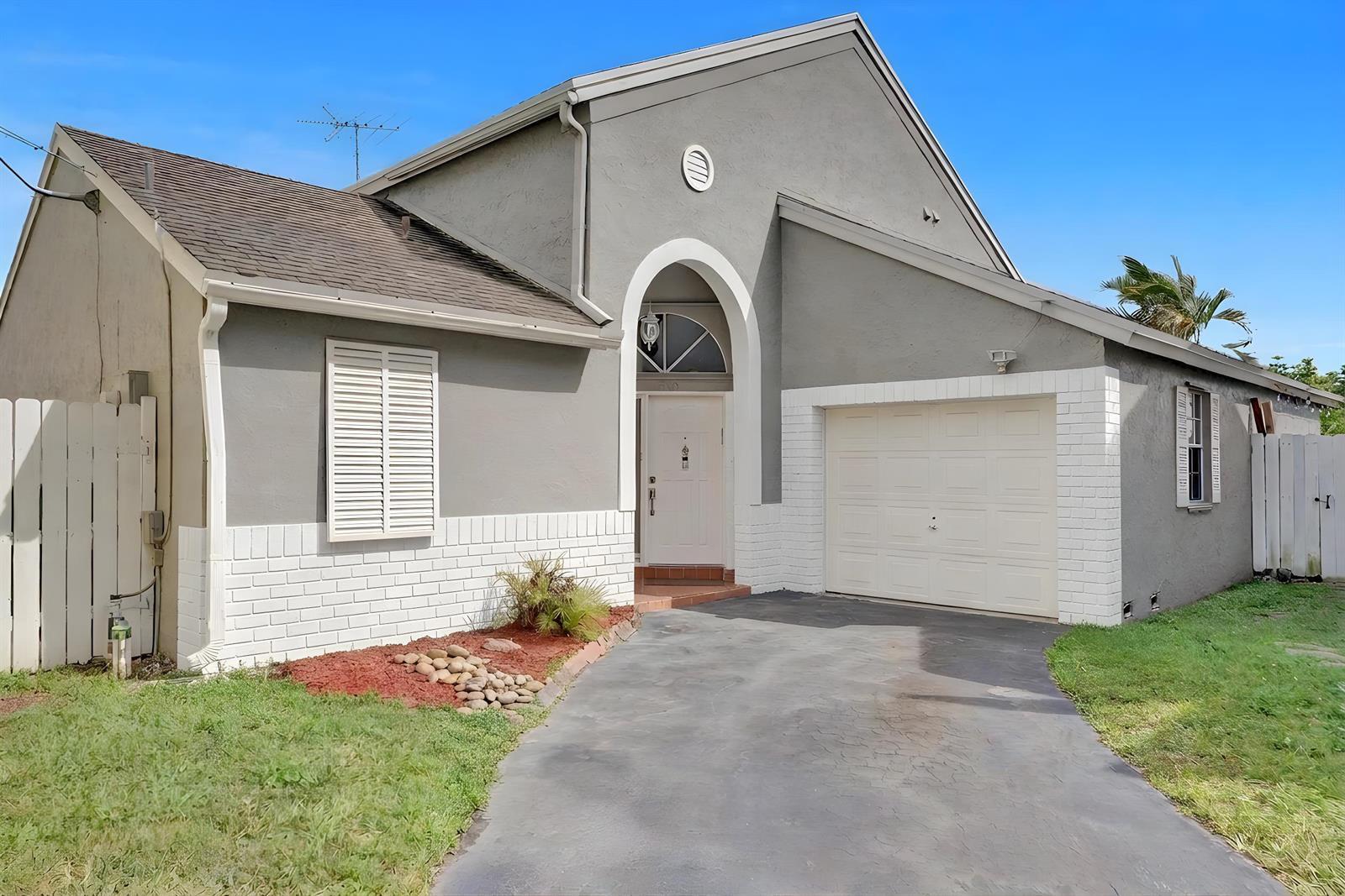 1180 SW 108th Terrace, Davie FL 33324