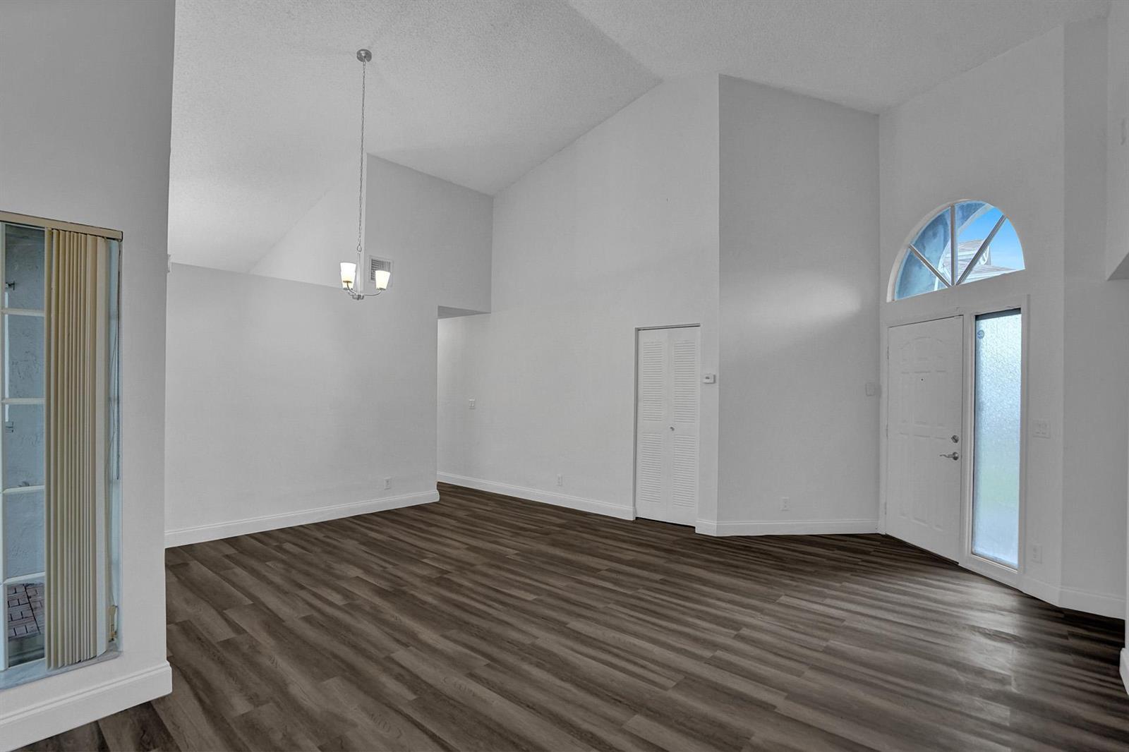1180 SW 108th Terrace, Davie FL 33324 photo 4
