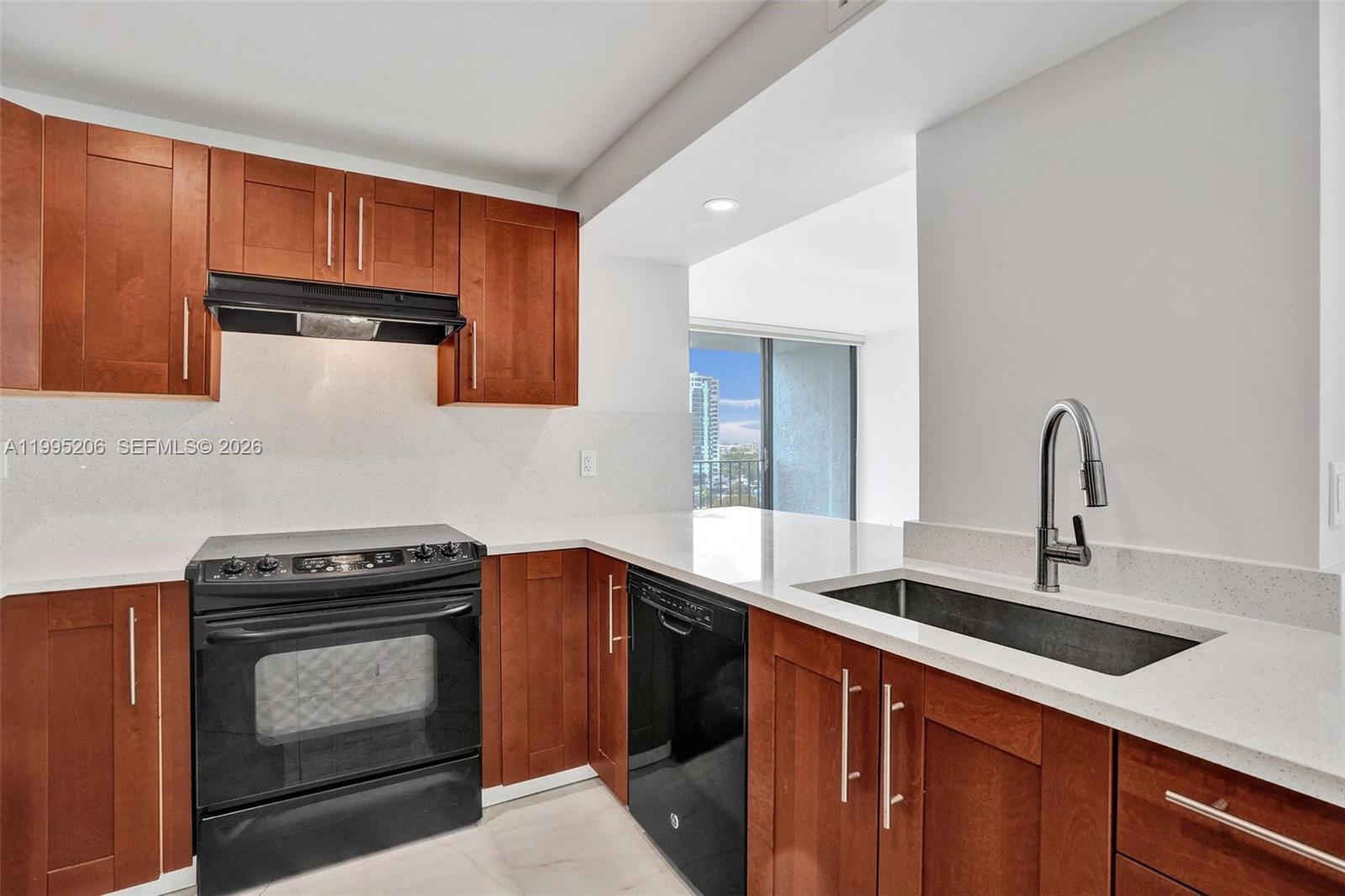 200 Leslie Dr # 918, Hallandale Beach FL 33009 photo 5